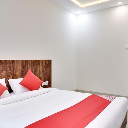 Oyo 40146 Hotel Continental Bhopal Zewnętrze zdjęcie