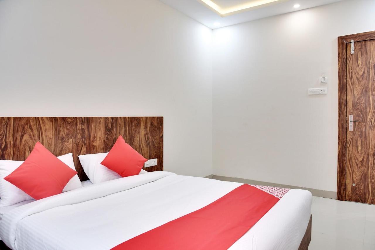 Oyo 40146 Hotel Continental Bhopal Zewnętrze zdjęcie