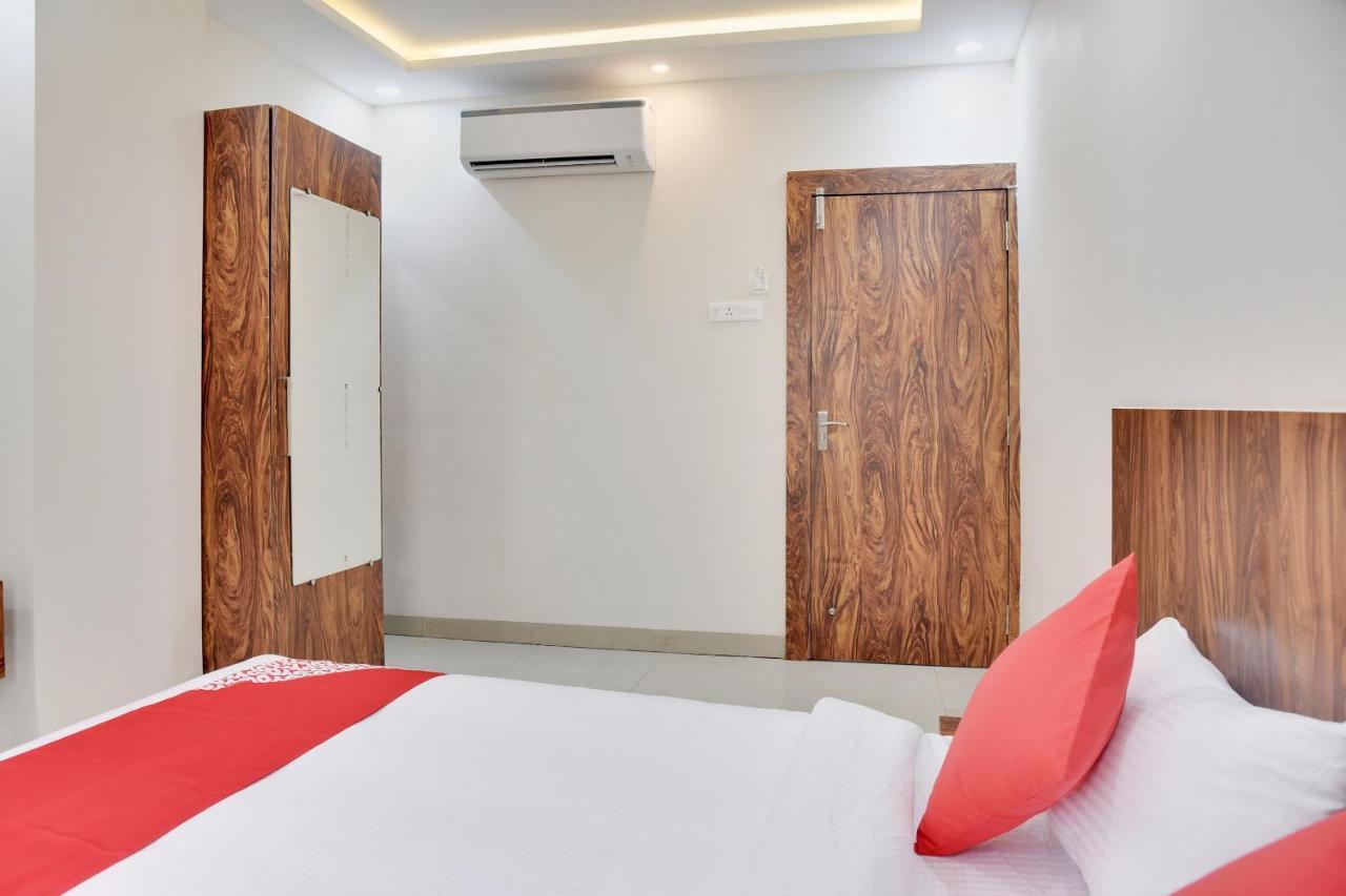 Oyo 40146 Hotel Continental Bhopal Zewnętrze zdjęcie
