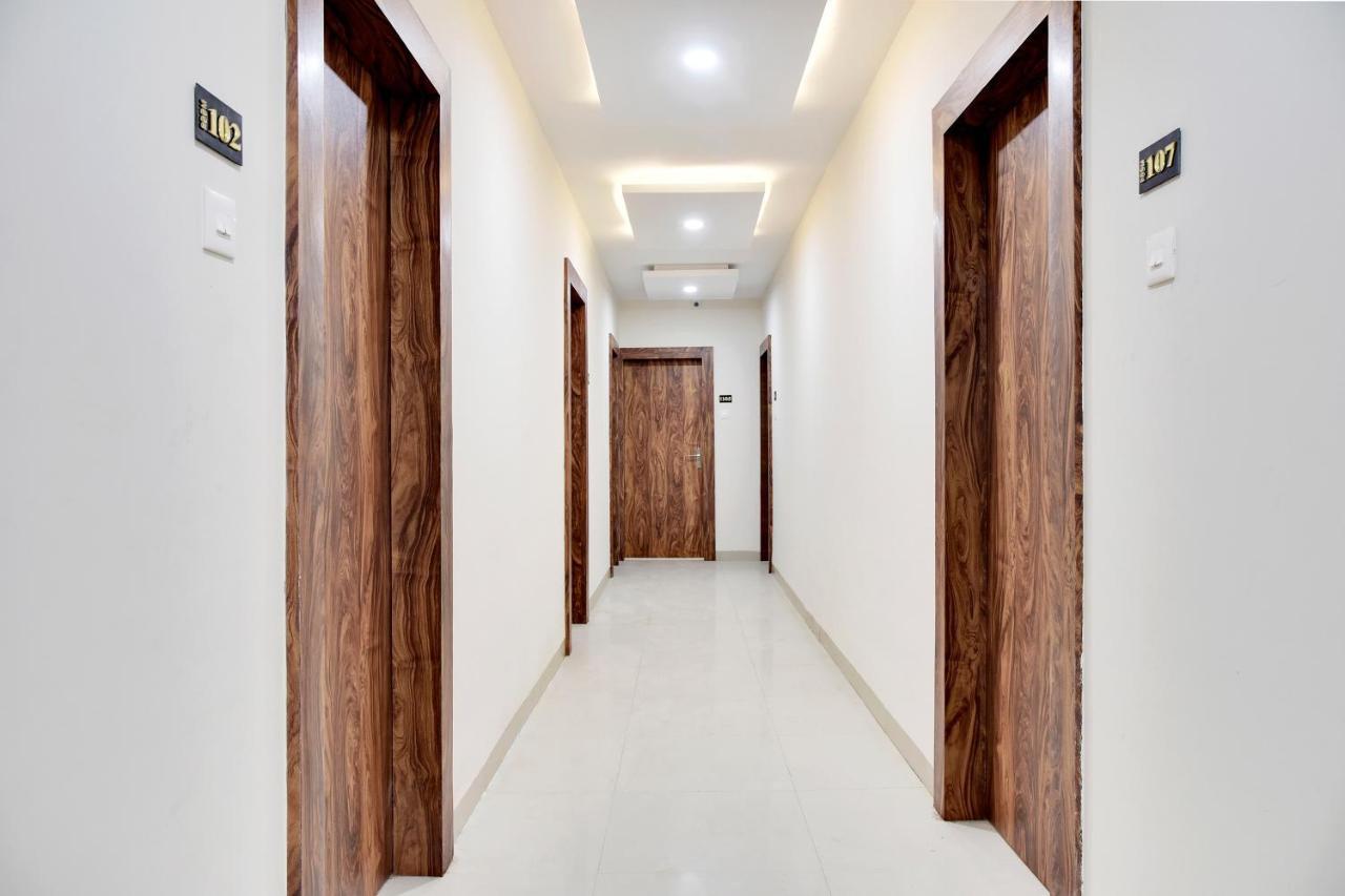 Oyo 40146 Hotel Continental Bhopal Zewnętrze zdjęcie